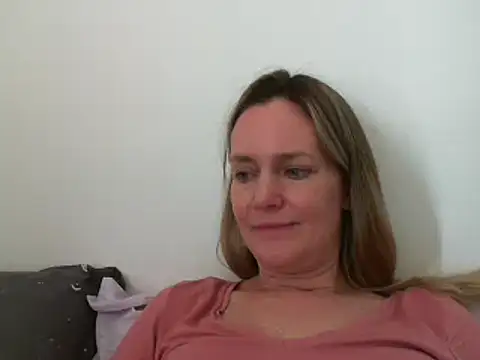 Annylove1 online show from February 12, 12:44 pm