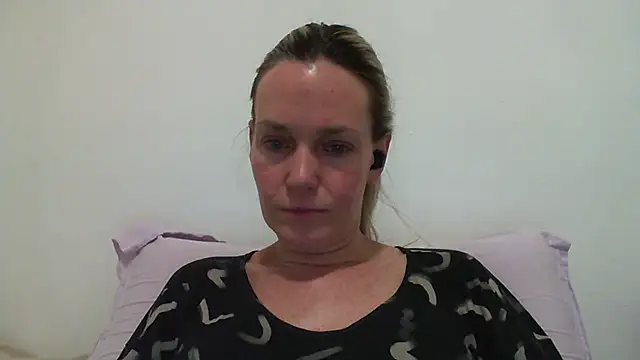 Annylove1 online show from February 16, 11:59 pm