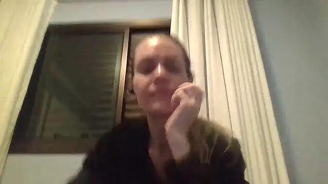 Snapshot of Annylove1 chatting on October 1, 12:05 am Annylove1 online show from October 1, 12:05 am