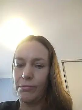 Snapshot of Annylove1 chatting on October 10, 10:58 am Annylove1 online show from October 10, 10:58 am