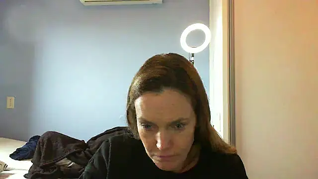 Snapshot of Annylove1 chatting on November 10, 10:47 am Annylove1 online show from November 10, 10:47 am