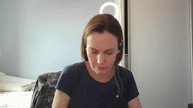 Snapshot of Annylove1 chatting on November 27, 3:36 pm Annylove1 online show from November 27, 3:36 pm