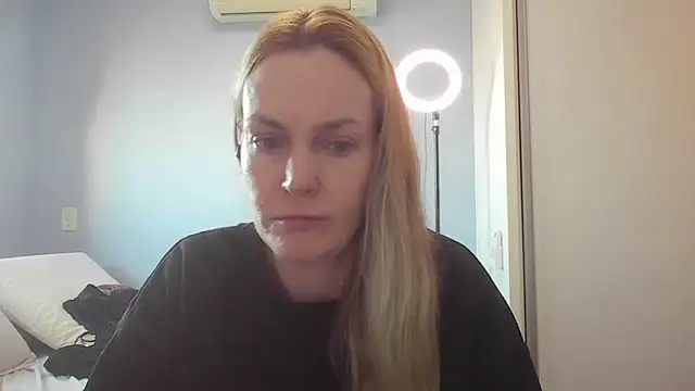 Annylove1 online show from June 8, 10:48 am