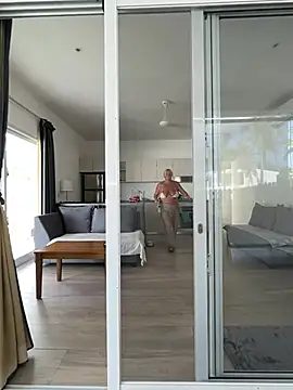 Snapshot of Patsylaboner chatting on February 21, 1:45 pm Patsylaboner online show from February 21, 1:45 pm