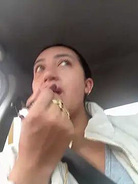 Hannahoff online show from February 2, 6:10 pm