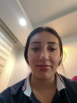 Hannahoff online show from February 7, 11:24 pm