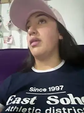 Hannahoff online show from March 8, 12:22 am