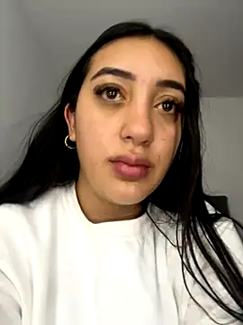 Hannahoff online show from November 30, 12:36 am