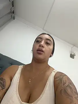 Hannahoff online show from March 4, 3:12 am