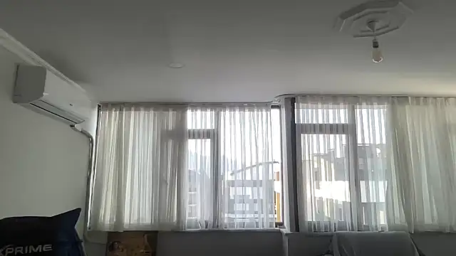 ALPHANDRE online show from February 9, 1:56 pm