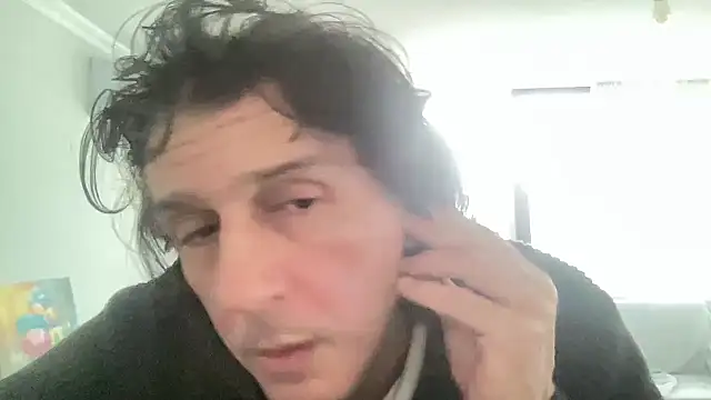 ALPHANDRE online show from February 10, 2:59 pm