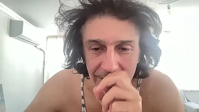 ALPHANDRE online show from February 11, 12:05 pm