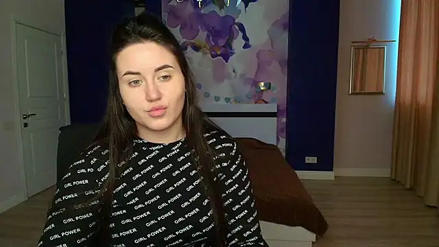 Snapshot of Roxie_Bradley chatting on January 28, 8:04 am Roxie Bradley online show from January 28, 8:04 am
