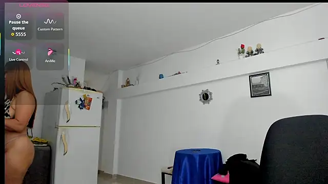 Sinthia Collins online show from October 11, 11:20 am