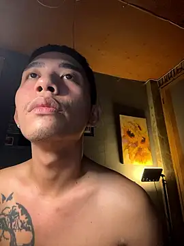 xlovercum online show from January 11, 8:47 pm