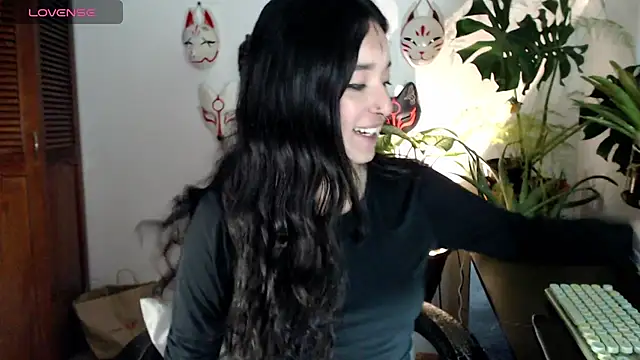 Snapshot of cat_salo chatting on March 27, 11:37 pm cat salo online show from March 27, 11:37 pm