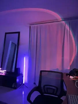 Im sophiie online show from October 11, 6:45 am