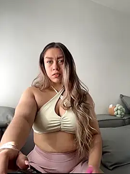 Snapshot of Im_sophiie chatting on June 19, 9:29 pm Im sophiie online show from June 19, 9:29 pm