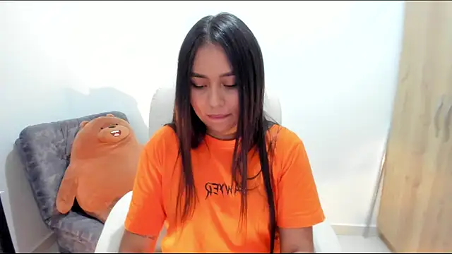 Snapshot of Ciara8 chatting on January 9, 6:42 pm Ciara8 online show from January 9, 6:42 pm