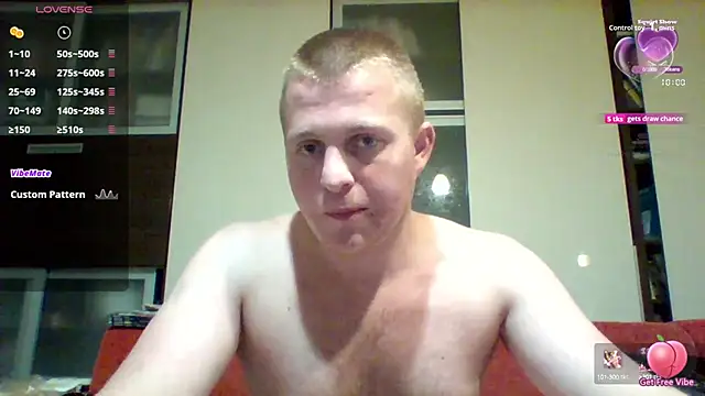 Snapshot of Matttthees chatting on October 11, 2:44 am Matttthees online show from October 11, 2:44 am