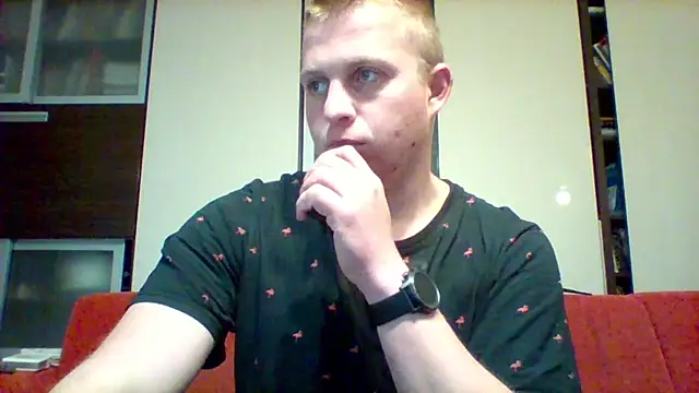 Snapshot of Matttthees chatting on October 15, 4:18 pm Matttthees online show from October 15, 4:18 pm