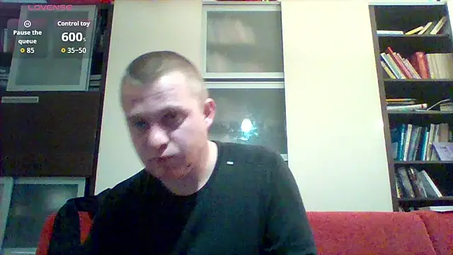 Snapshot of Matttthees chatting on November 26, 9:49 pm Matttthees online show from November 26, 9:49 pm