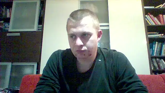 Snapshot of Matttthees chatting on November 28, 12:57 am Matttthees online show from November 28, 12:57 am