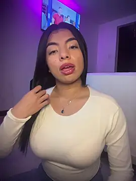 Miaparkerss  online show from January 10, 9:05 pm