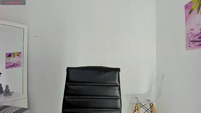 AlmaSean online show from February 13, 6:59 pm