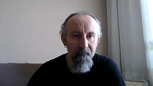 Snapshot of BuckWessle chatting on April 30, 9:48 am BuckWessle online show from April 30, 9:48 am