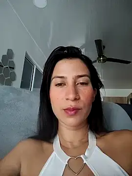 lady-rosse online show from December 6, 1:44 pm