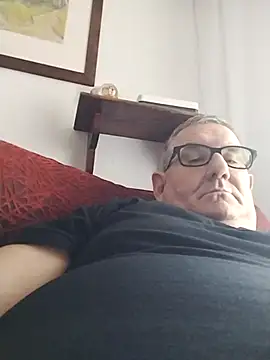 Snapshot of Dorian47 chatting on March 22, 12:41 pm Dorian47 online show from March 22, 12:41 pm