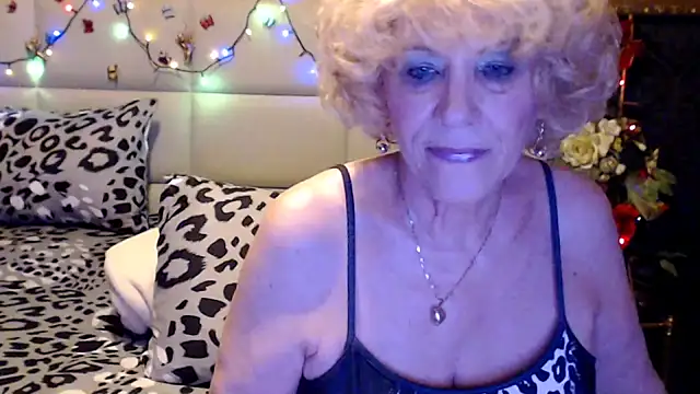 HappyWomanOn online show from April 15, 7:58 pm