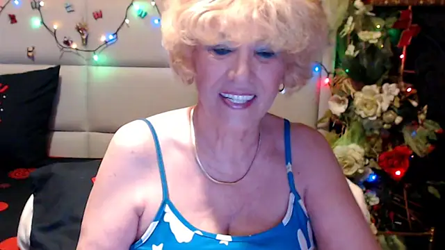 HappyWomanOn online show from June 15, 9:33 am
