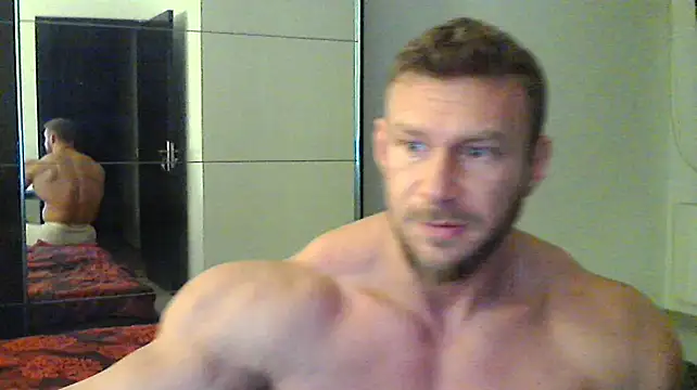 muscularkevin online show from December 9, 4:45 am