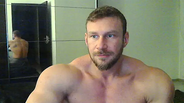 muscularkevin online show from December 28, 2:21 pm