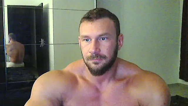 muscularkevin online show from September 12, 3:39 am