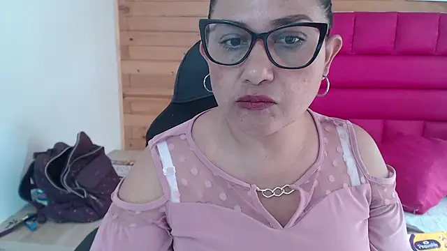 Katha Marck online show from January 13, 7:10 pm