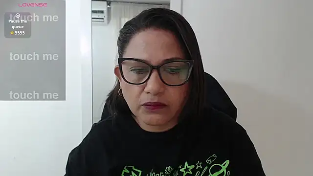 Katha Marck online show from January 12, 2:00 pm