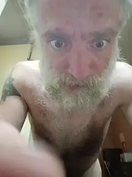 Snapshot of begood4daddy2day chatting on November 9, 5:39 am begood4daddy2day online show from November 9, 5:39 am