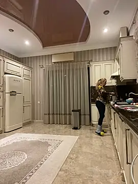 Amazoniiaa online show from January 16, 6:06 pm