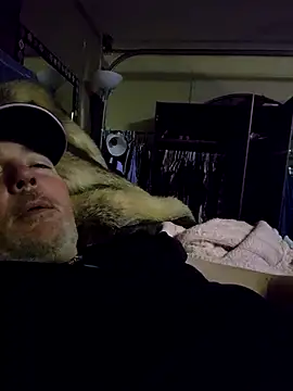 Hotredheadandtoungelasher online show from January 3, 5:06 am