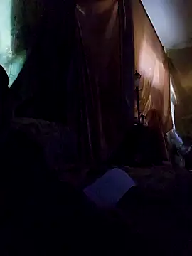 Hotredheadandtoungelasher online show from January 7, 9:25 pm