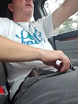 Hotredheadandtoungelasher online show from February 7, 2:37 pm