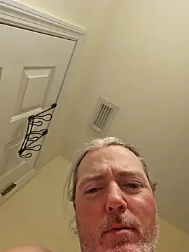 Hotredheadandtoungelasher online show from February 20, 3:12 am