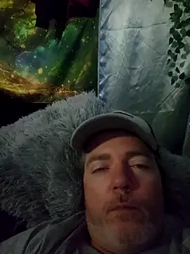 Hotredheadandtoungelasher online show from March 4, 7:51 am