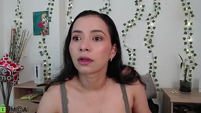 lairenbabe online show from June 8, 11:32 am