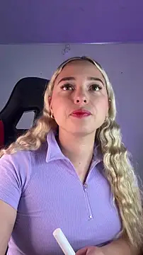 Snapshot of Irisweet_ chatting on November 6, 9:26 pm Irisweet online show from November 6, 9:26 pm