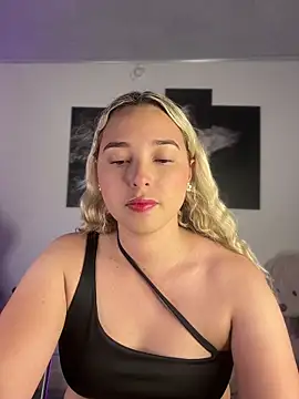 Snapshot of Irisweet_ chatting on November 21, 10:52 pm Irisweet online show from November 21, 10:52 pm