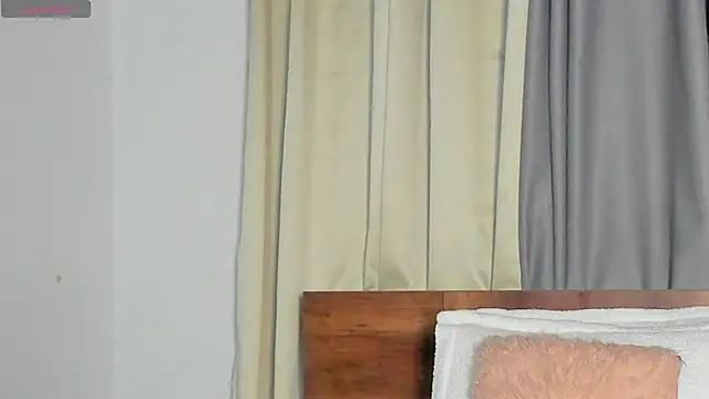 Snapshot of SaraVergara chatting on January 4, 8:37 pm SaraVergara online show from January 4, 8:37 pm
